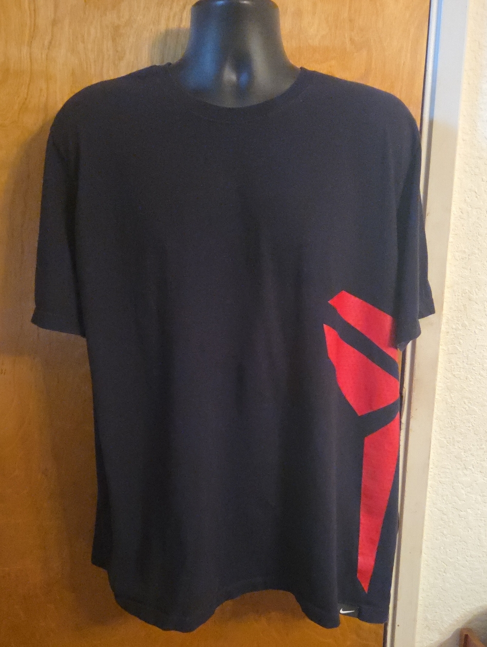Nike Kobe Bryant Art Shirt Men Small Black Mamba Logo Decal Graphic Red Size XXL